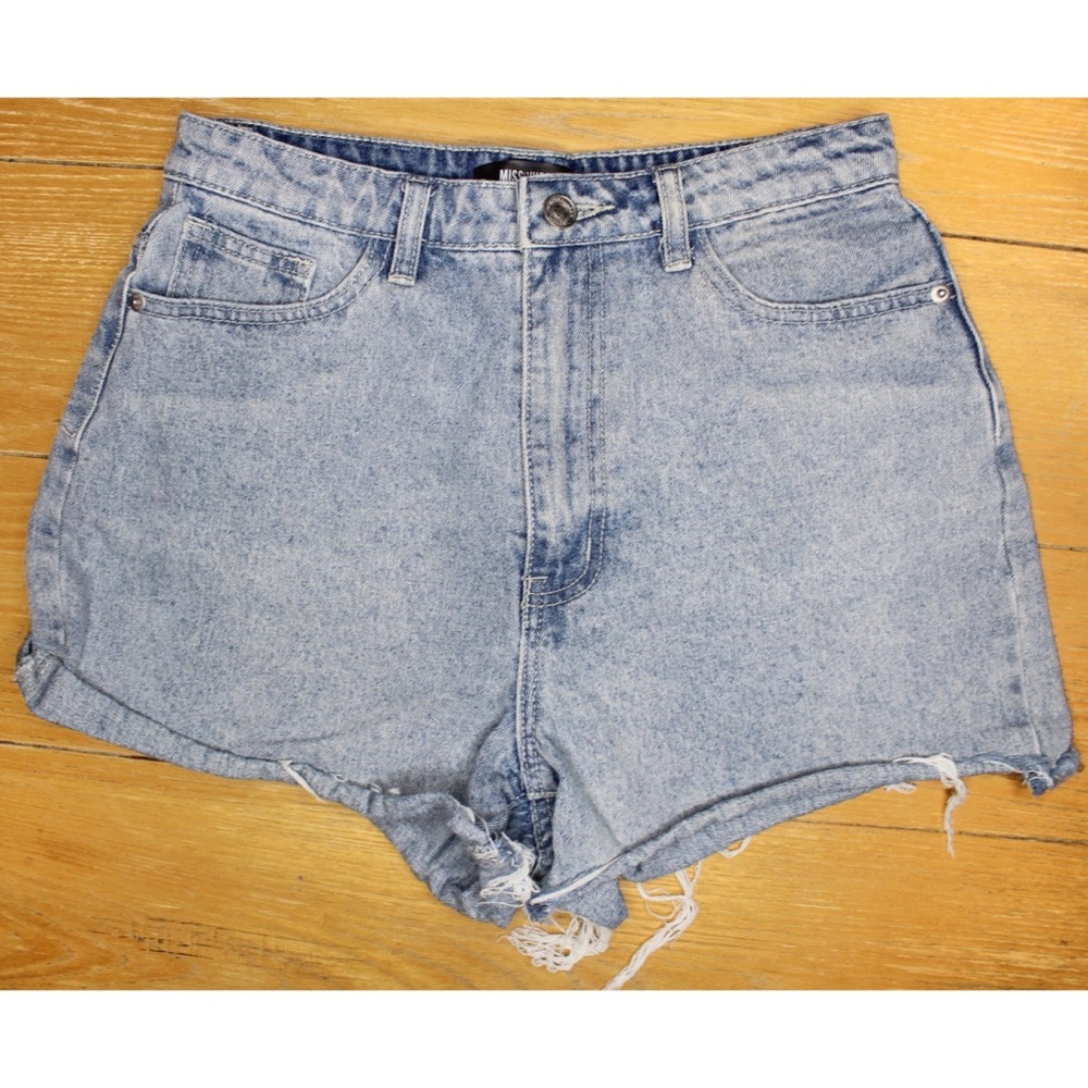 Missguided High Rise Distressed Vintage Wash Jean Cheeky Shorties 6 28 Preowned